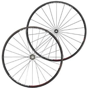Campagnolo carbon wheelset showing mixed spoke lacing pattern, archived manufacturer product photo